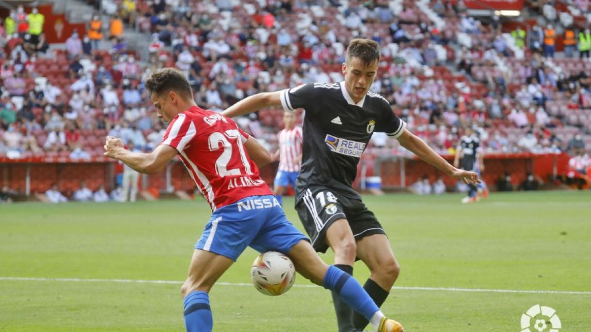 Córdoba le gana la partida al jugador sportinguista Gaspar. LALIGA