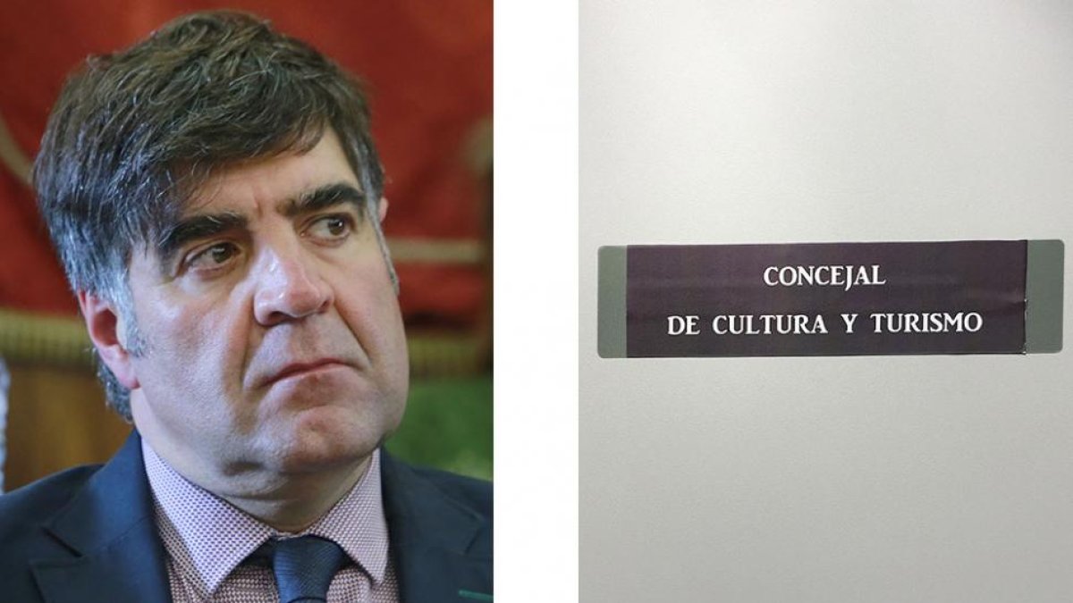 Fernando Gómez y la puerta de su despacho.-ISRAEL L. MURILLO