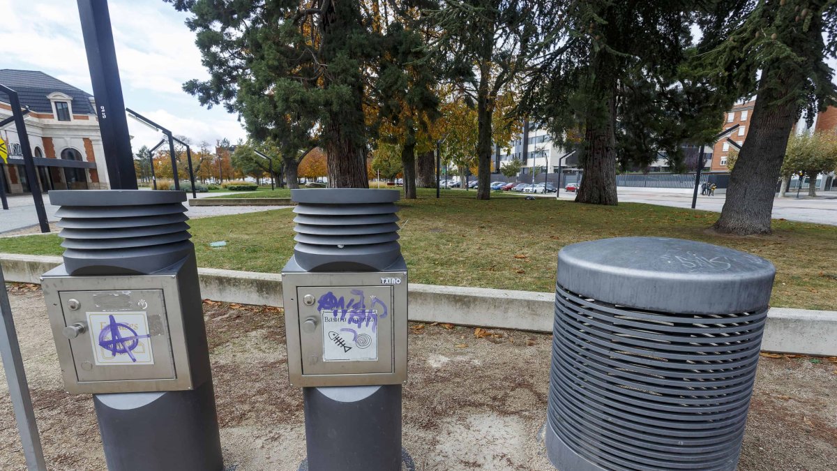 Los depósitos de recogida en las cercanías de la antigua Estación se ampliarán con dos nuevos. SANTI OTERO