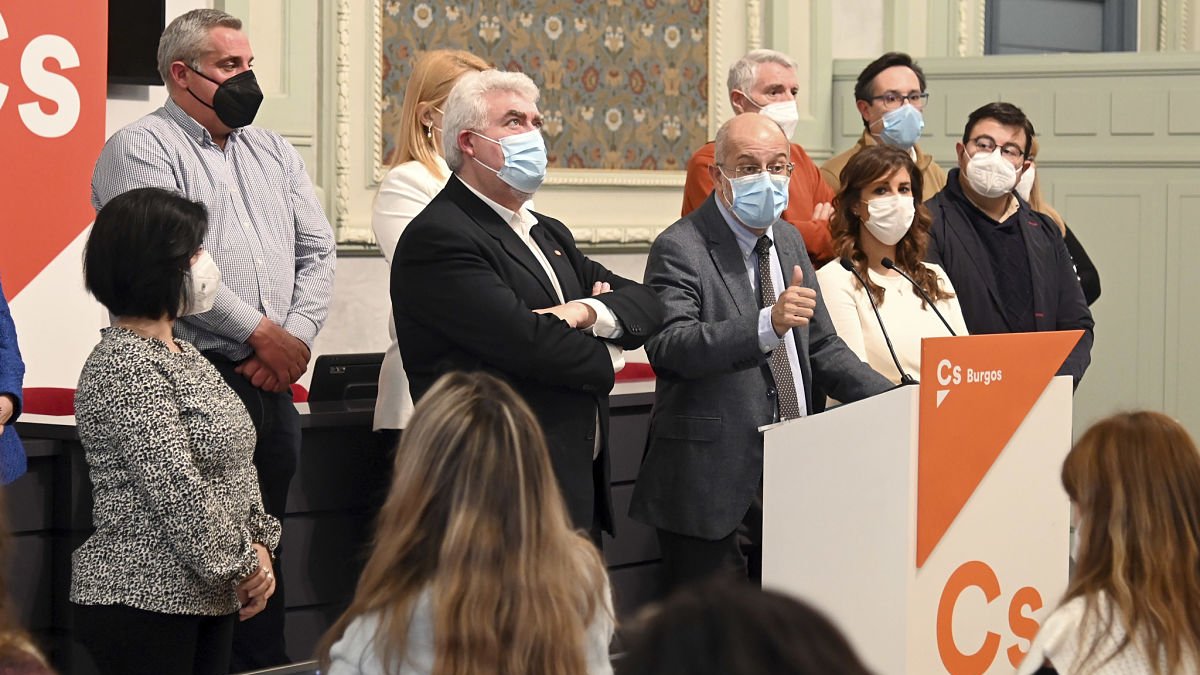 Francisco Igea presentó hoy en el Teatro Principal de Burgos la lista de candidatos por Burgos a las Cortes de Castilla y León. ICAL