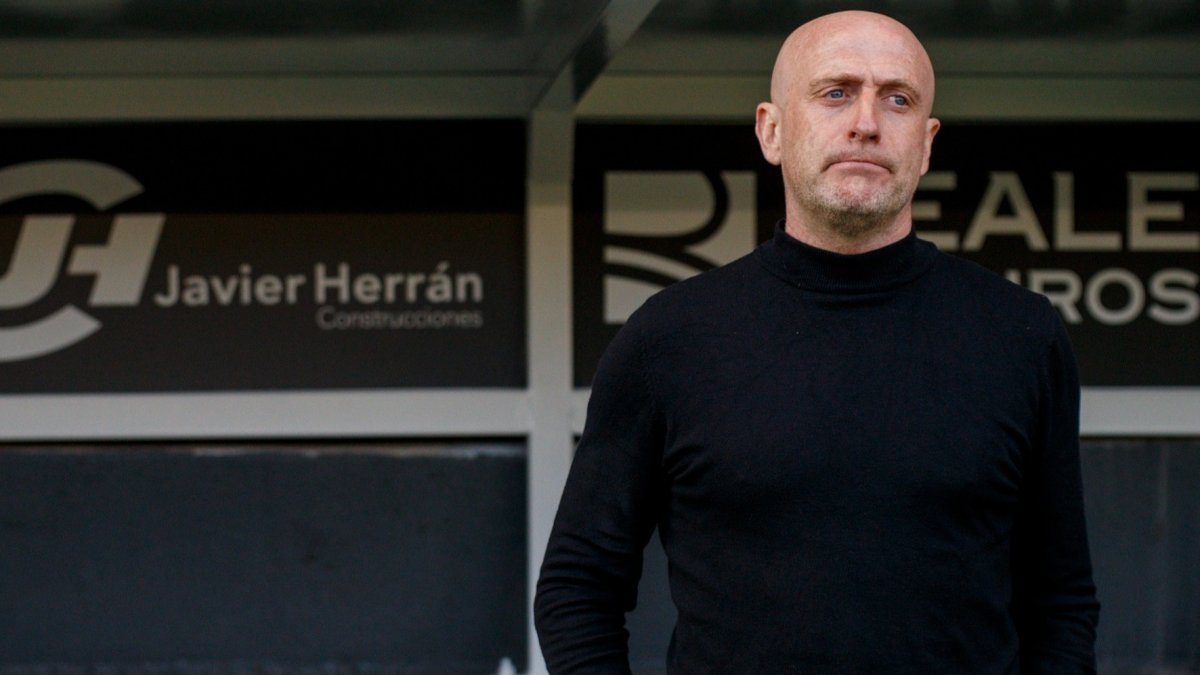 Julián Calero, entrenador del Burgos CF. SANTI OTERO