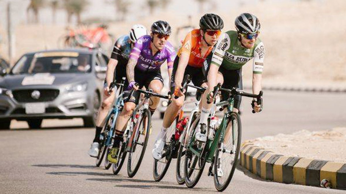 Ángel Madrazo, presente en la fuga de la quinta etapa del Tour de Arabia Saudí. ASO / PAULINE BALLET