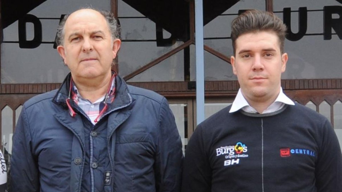 Julio Andrés Izquierdo y Darío Hernández dirigirán al equipo en Mallorca.-ISRAEL L. MURILLO