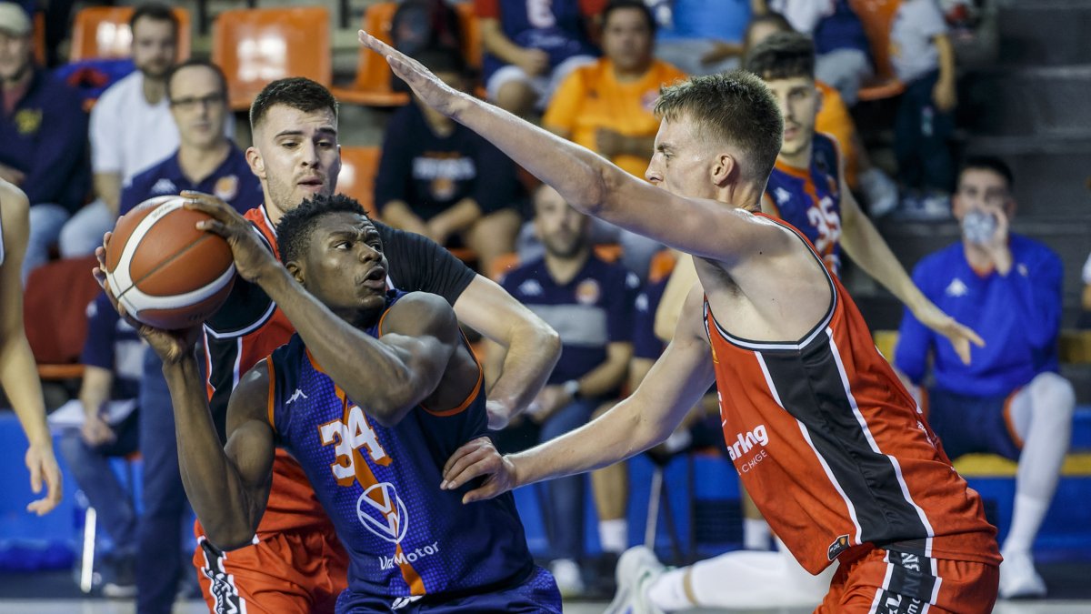 Kande Kieli ante Navarra en El Plantío