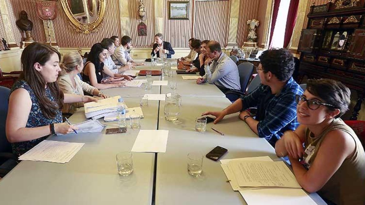 Los miebros del consejo de la Sociedad de Promoción se reunieron ayer.-RAÚL G. OCHOA