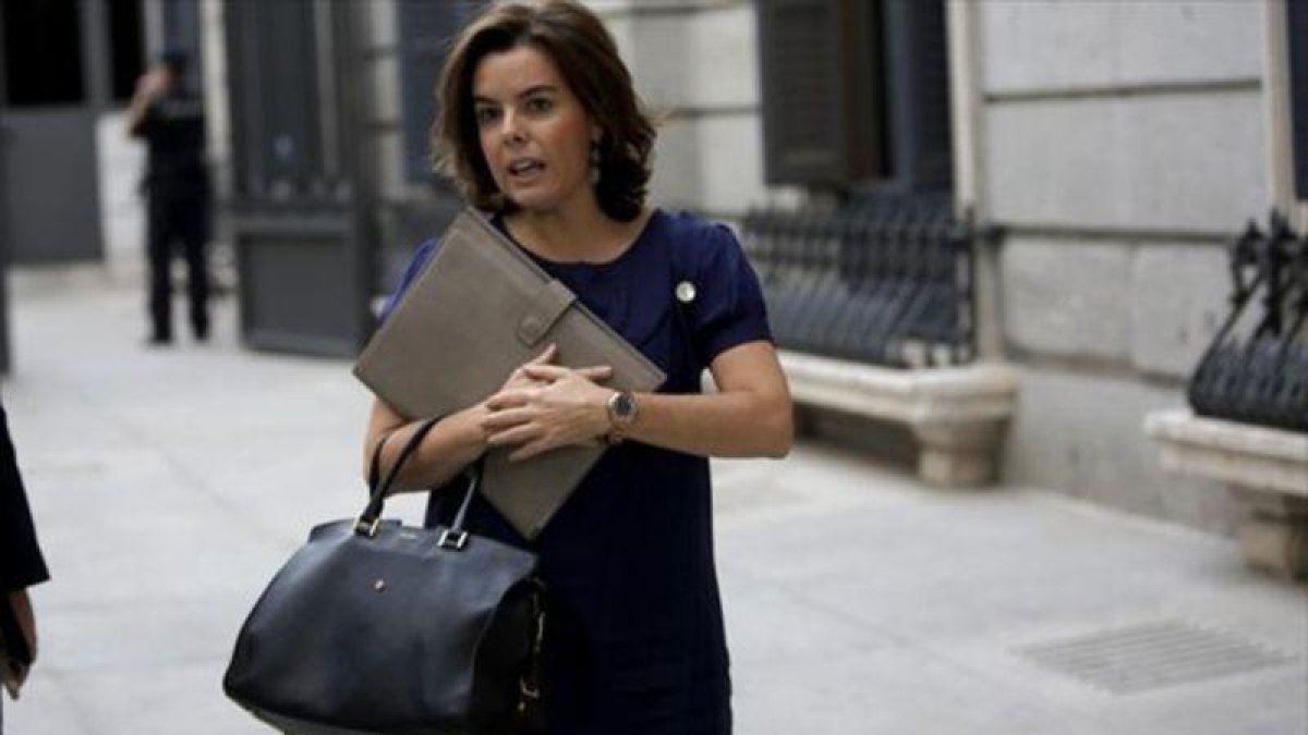 La vicepresidenta del Gobierno, Soraya Sáenz de Santamaría.-JOSÉ LUIS ROCA