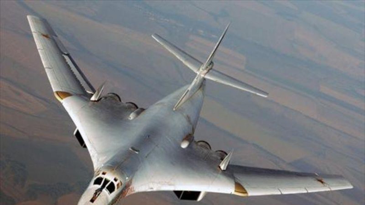 Un bombardero ruso Tupolev TU-160, en una imagen de archivo.-EL PERIÓDICO
