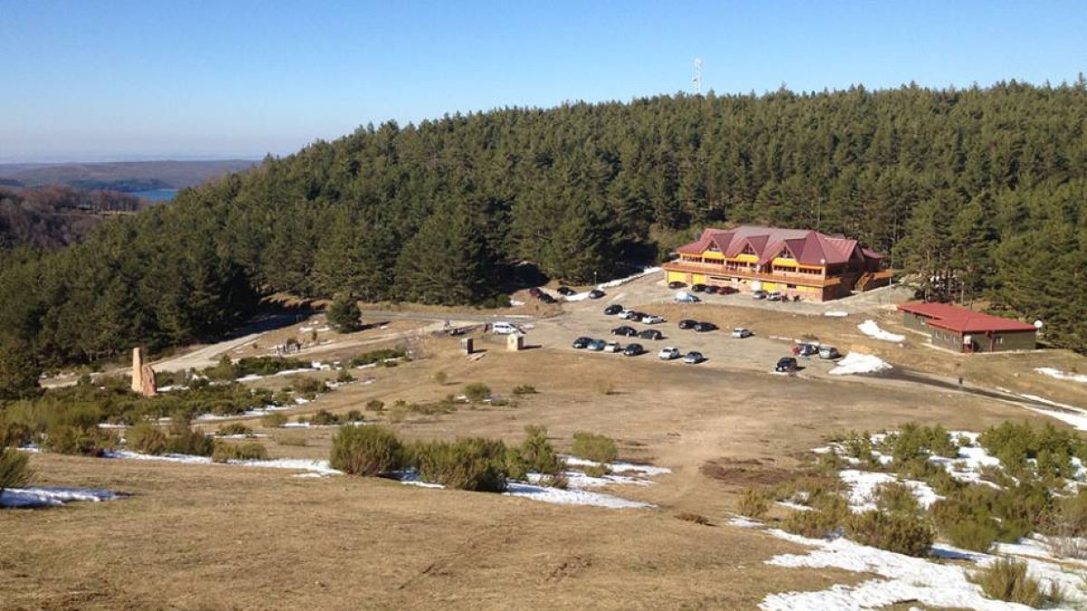 Imagen del albergue de Pineda de la Sierra.