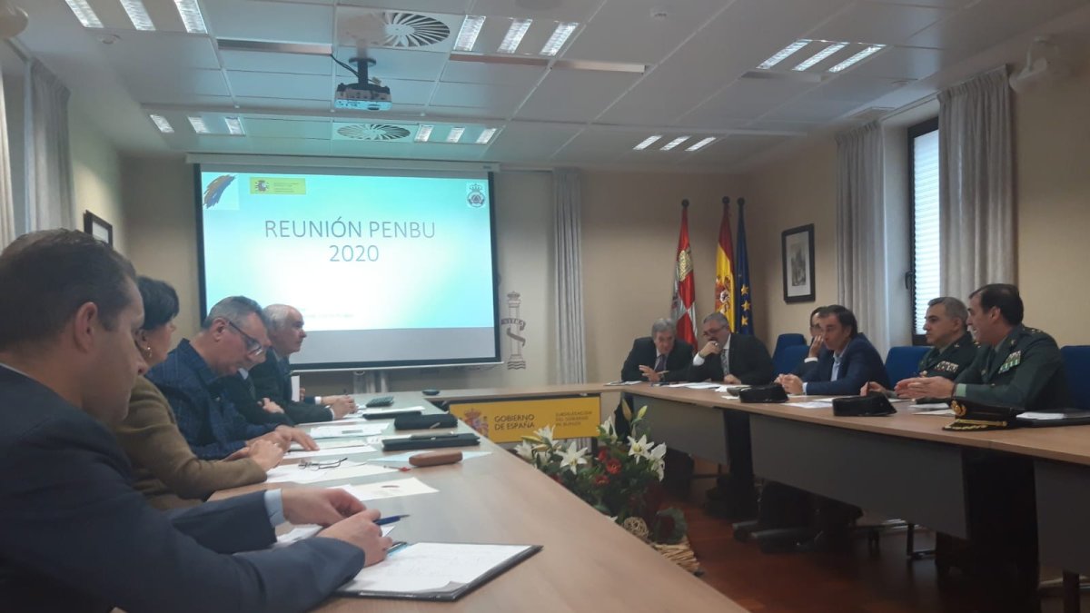 Reunión para analizar el Penbu y unificar criterios. / ECB
