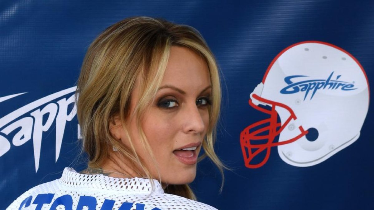 Stormy Daniels, el pasado 4 de febrero, durante una fiesta con motivo de la Super Bowl.-ETHAN MILLER (AFP)
