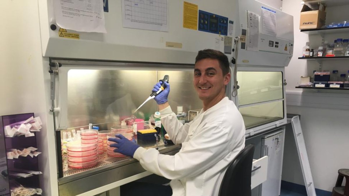 El investigador salmantino Lorenzo de la Rica en la Universidad Queens Mary de Londres.-EL MUNDO