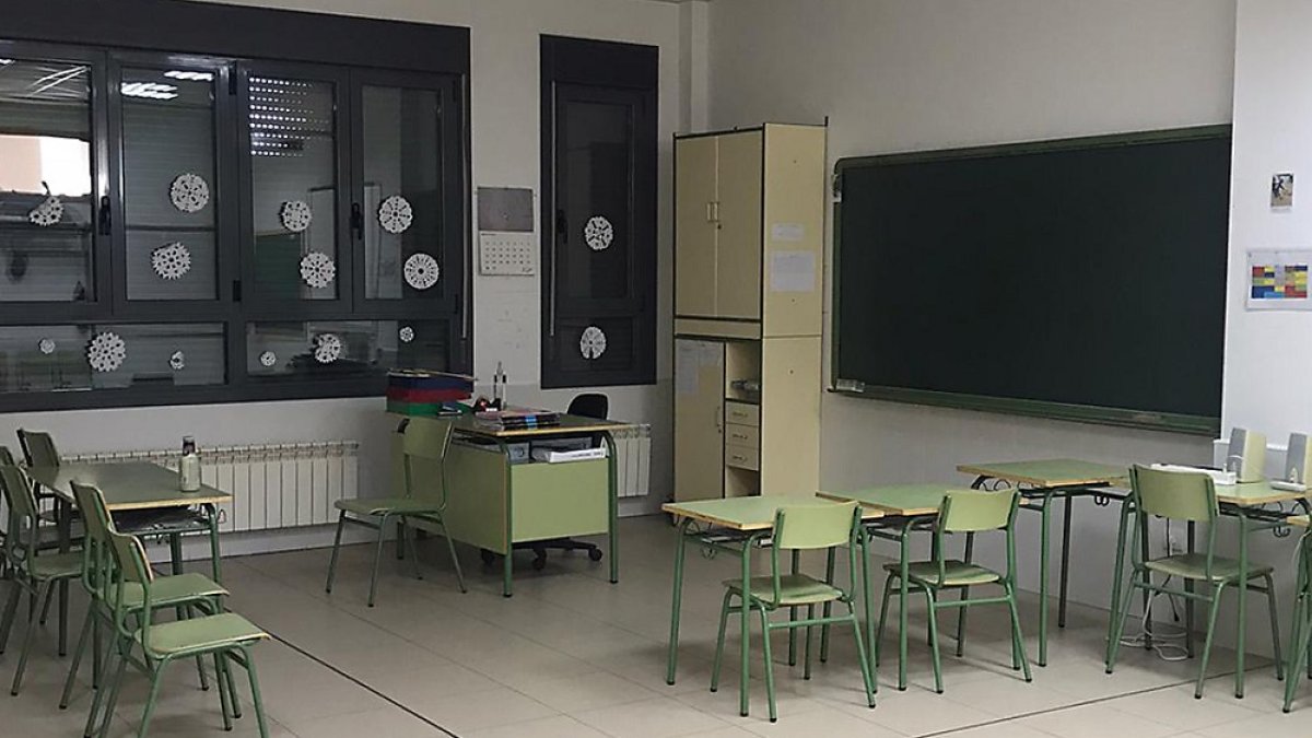 Tordómar cuenta con espacio suficiente en sus aulas para mantener separados a los dos grupos de 5 y 7 alumnos con que cuentan. ECB