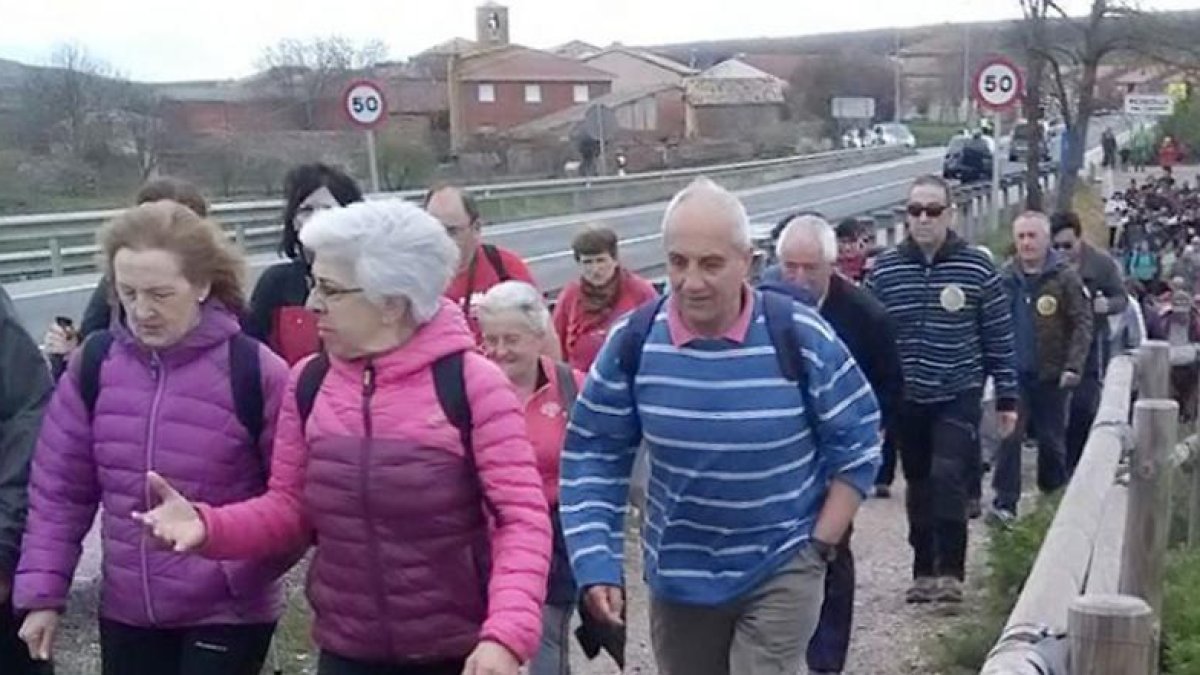 Los participantes llegaron de localidades vecinas de la provincia y de la vecina comunidad autónoma de La Rioja.-ECB