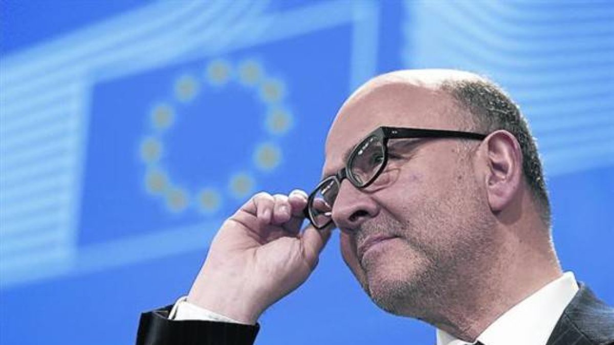 El comisario europeo de Asuntos Económicos y Financieros, Pierre Moscovici, en Bruselas. Imagen de archivo.-Foto: REUTERS / FRANÇOIS LENOIR
