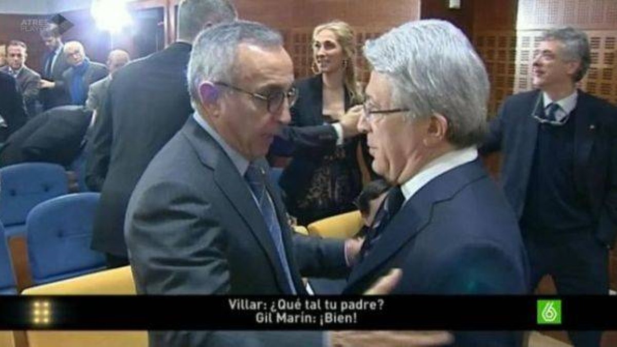 Ángel Villar saluda en segundo término a Miguel Ángel Gil Marín, tapado por Alejandro Blanco, que a su vez charla con Enrique Cerezo.-Foto: LA SEXTA