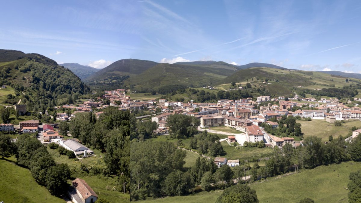 Vista panomámica de Espinosa de los Monteros. ISRAEL L. MURILLO