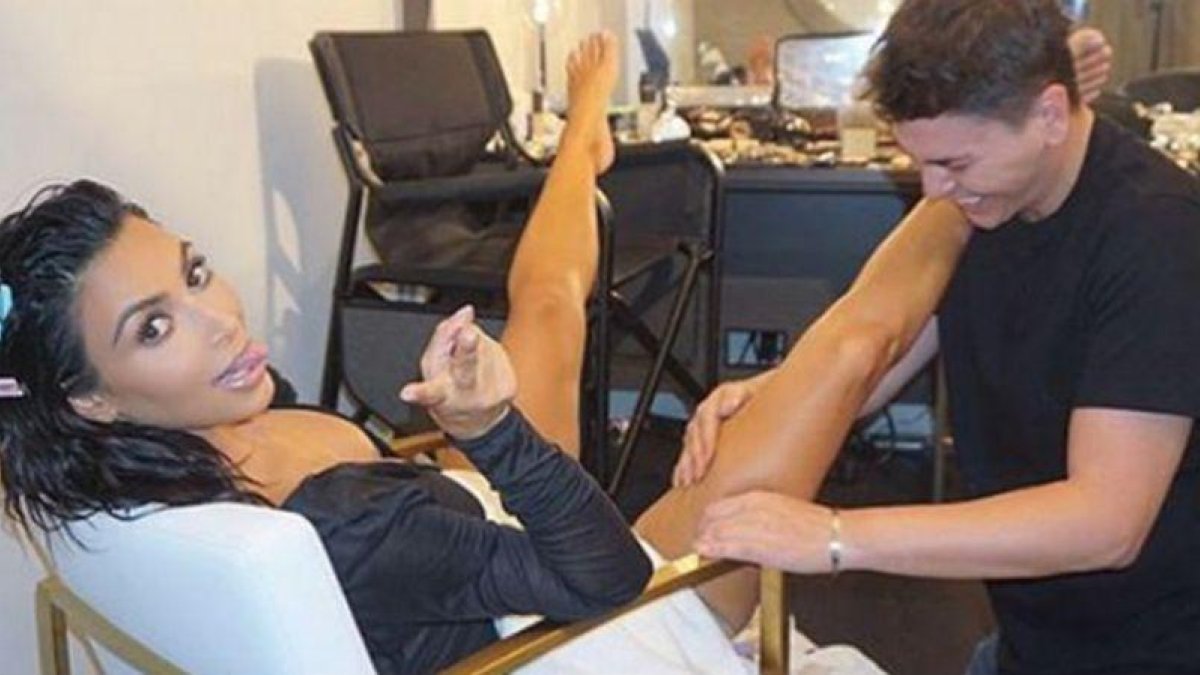 Kim se somete a una sesión de 'contourning' integral.-INSTAGRAM / MARIO DEDIVANOVIC