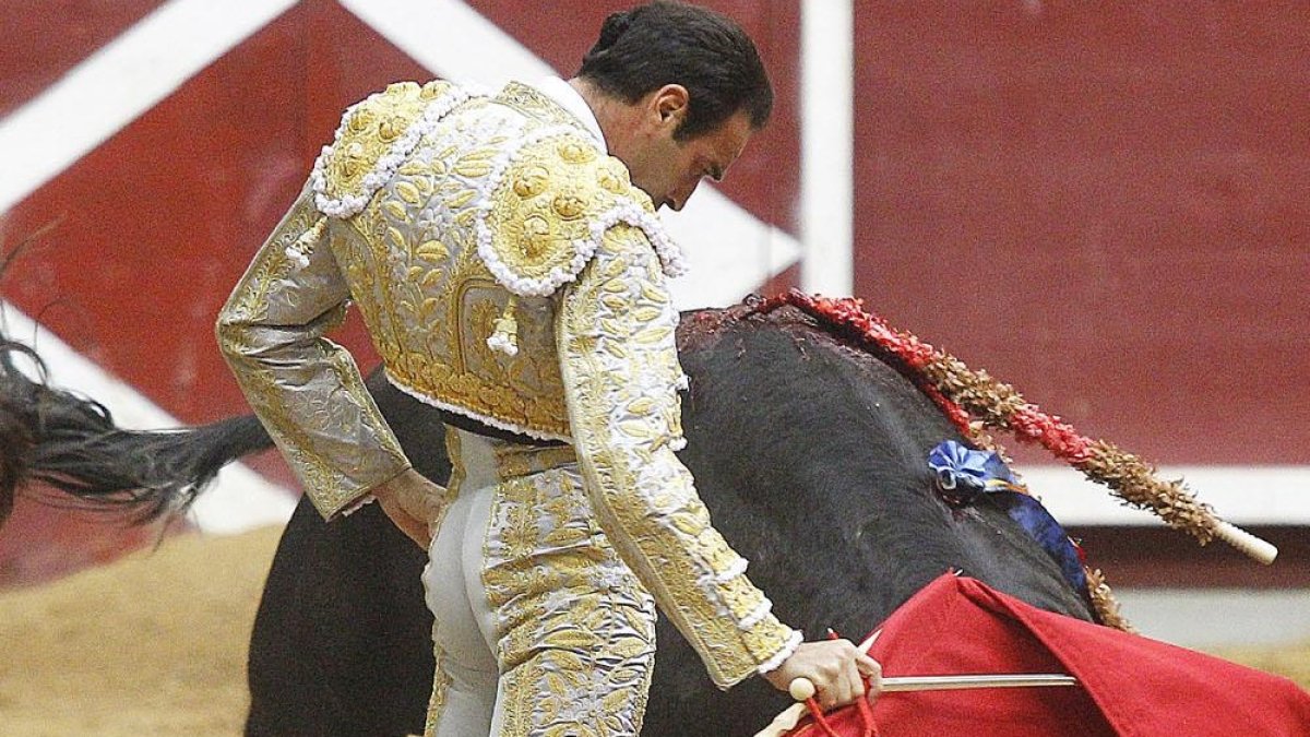 Enrique Ponce. ECB
