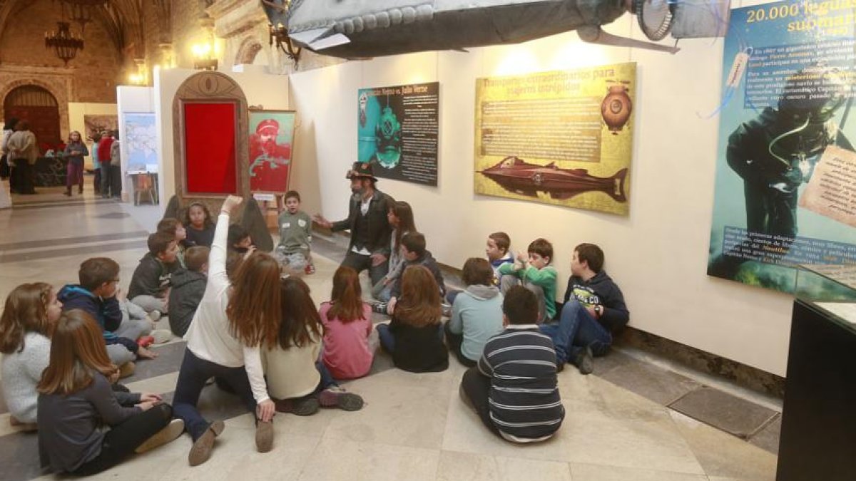 Imagen de una actividad del Salón del Libro Infantil y Juvenil.-ISRAEL L. MURILLO