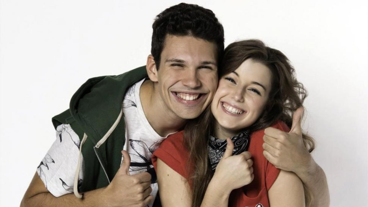 Chim y Paula Sánchez, presentadores de Jaja show super LOL.-CÉSAR LUCAS ABREU