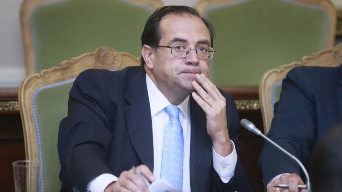 El alcalde de Tardajos, José María Fernández, apuesta por implementar las nuevas tecnologías.-RAÚL G. OCHOA