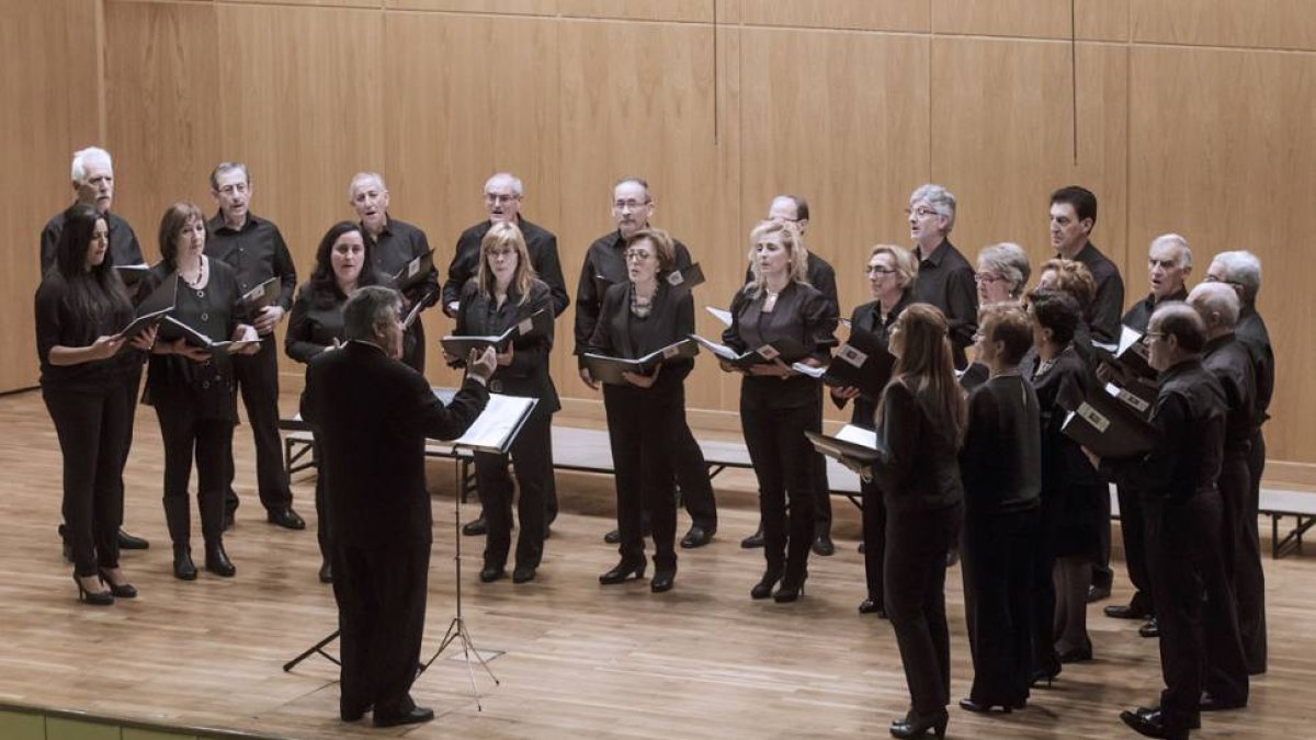 Schola Cantorum en el ensayo previo al concierto.-Santi Otero