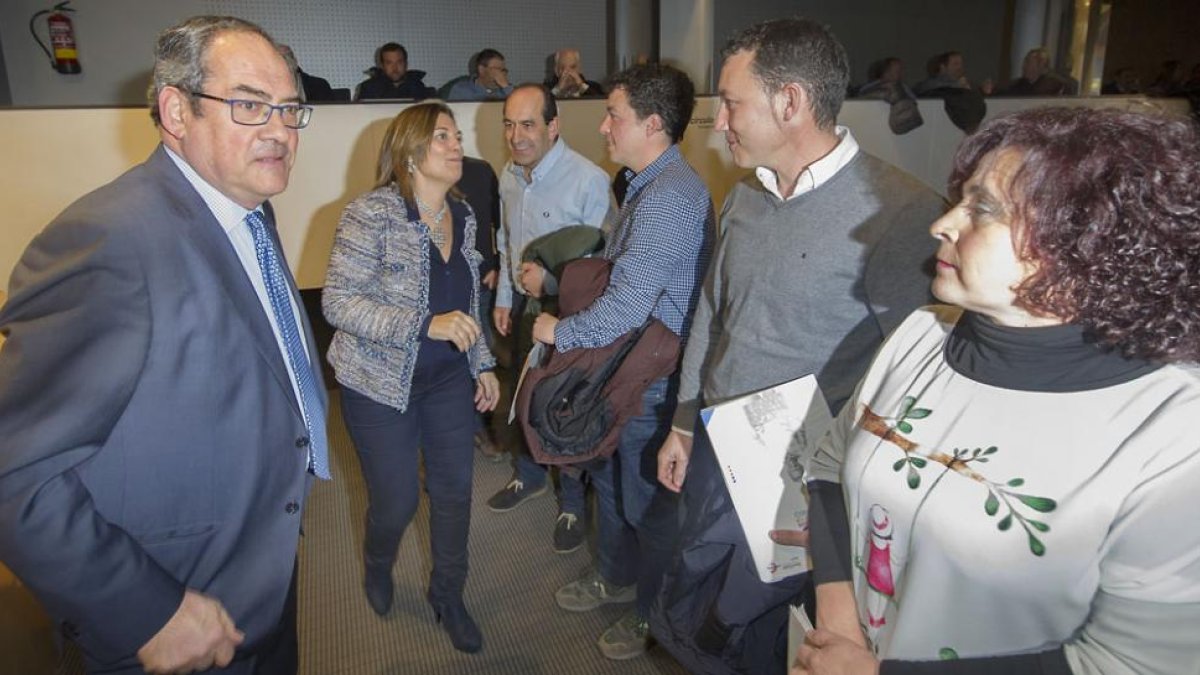 Milagros Marcos presentó ayer en Burgos el documento elaborado en colaboraciones con las entidades agrarias.-I. L.M.