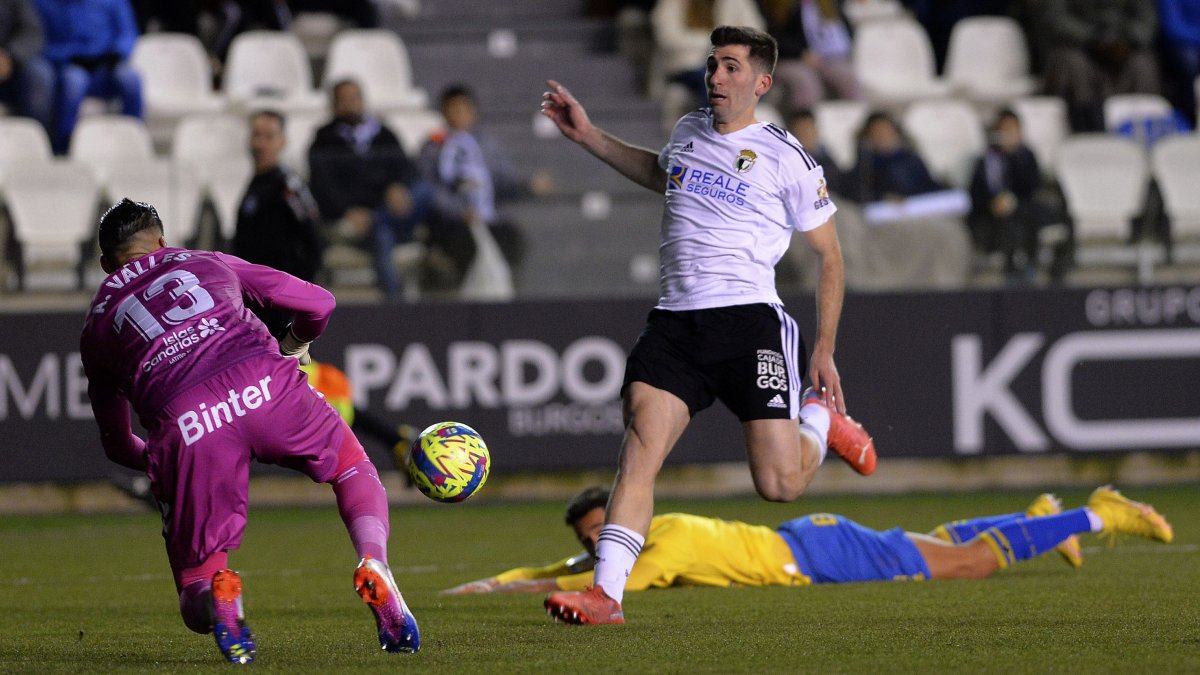 Jesús Areso tuvo la mejor ocasión del duelo contra la UD Las Palmas. T. ALONSO
