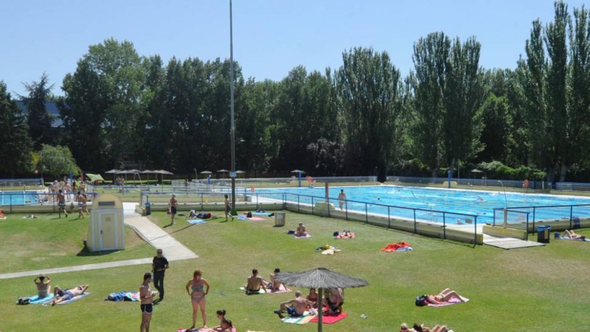 Piscinas de El Plantío.-ISRAEL L. MURILLO