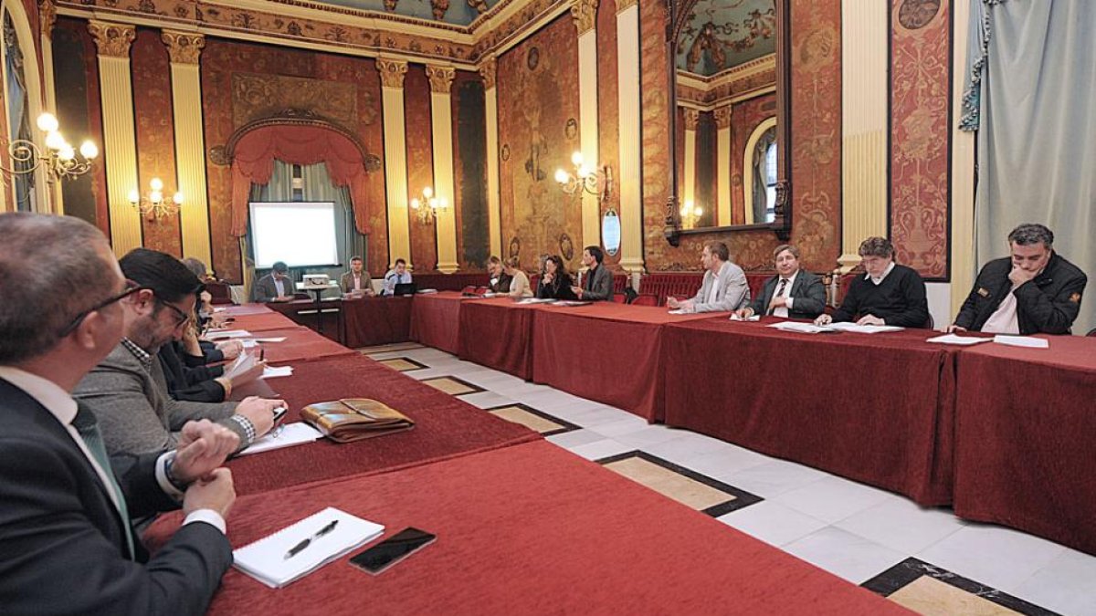 Los socios de la Asamblea General se sentaron juntos por última vez la víspera de Nochebuena de 2015.-R. OCHOA