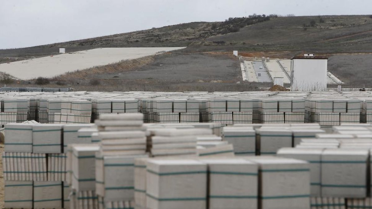 Las obras se contrarán con la empresa que se encargaba de la construcción cuando fueron paralizadas.-RAÚL OCHOA