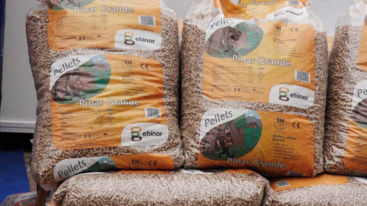 Los pellets procedentes de restos forestales superarían las 6.000 toneladas anuales.-G.G.