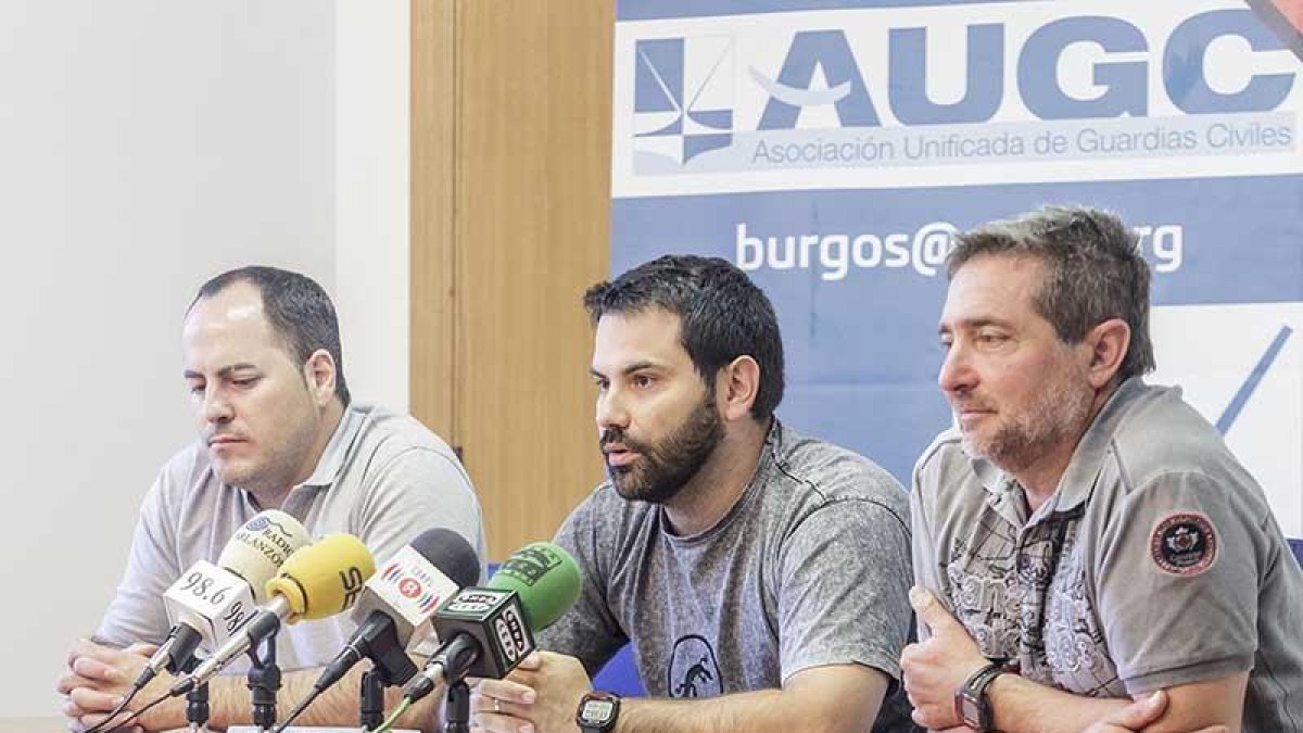 En el centro, José Antonio Martínez, nuevo responsable de la AUGC en Burgos.-SANTI OTERO