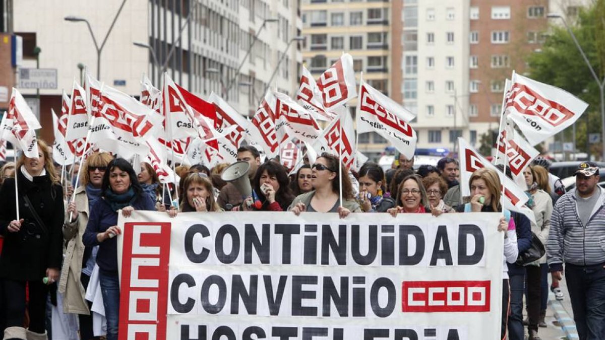 Manifestación de los trabajadores de Hostelería, sector con el convenio prorrogado desde 2012.-RAÚL G. OCHOA
