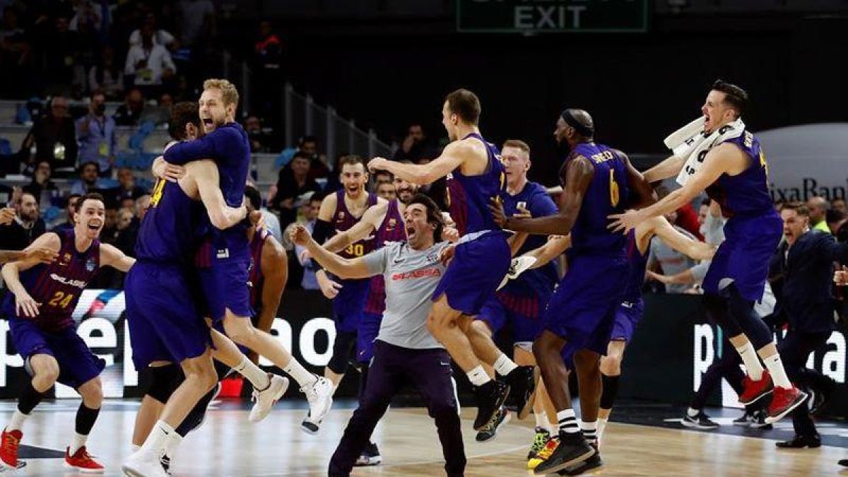 Los azulgranas celebran el triunfo-EFE