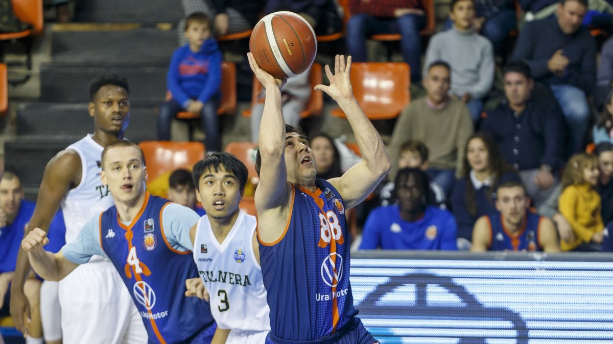 Didac Cuevas regresa a la convocatoria tras superar sus molestias. SANTI OTERO