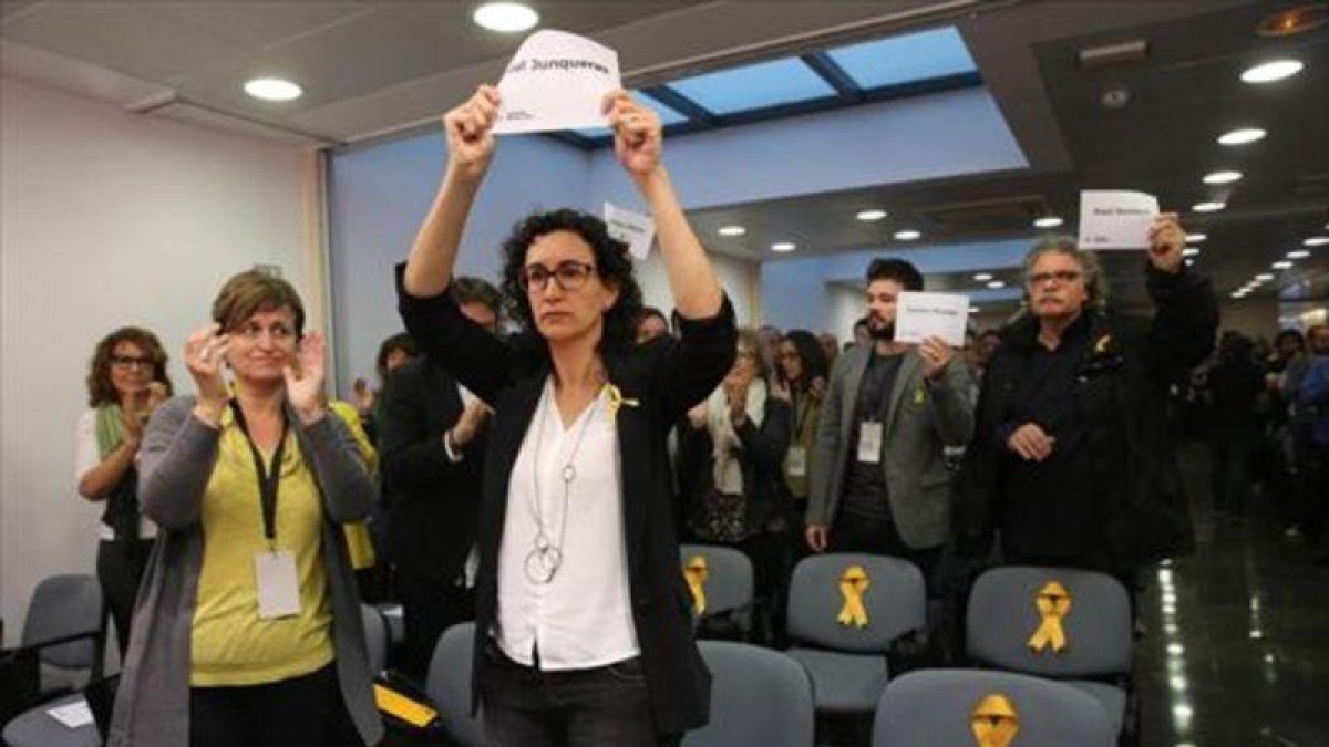 La secretaria general de ERC, Marta Rovira, en una reunión del consejo nacional del partido.-ELISENDA PONS