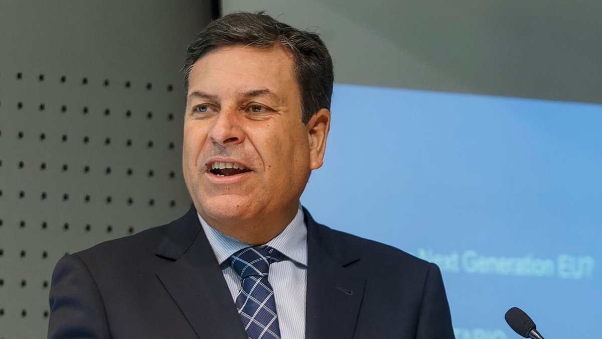 Carlos Fernández Carriedo, en la inauguración de la jornada. SANTI OTERO
