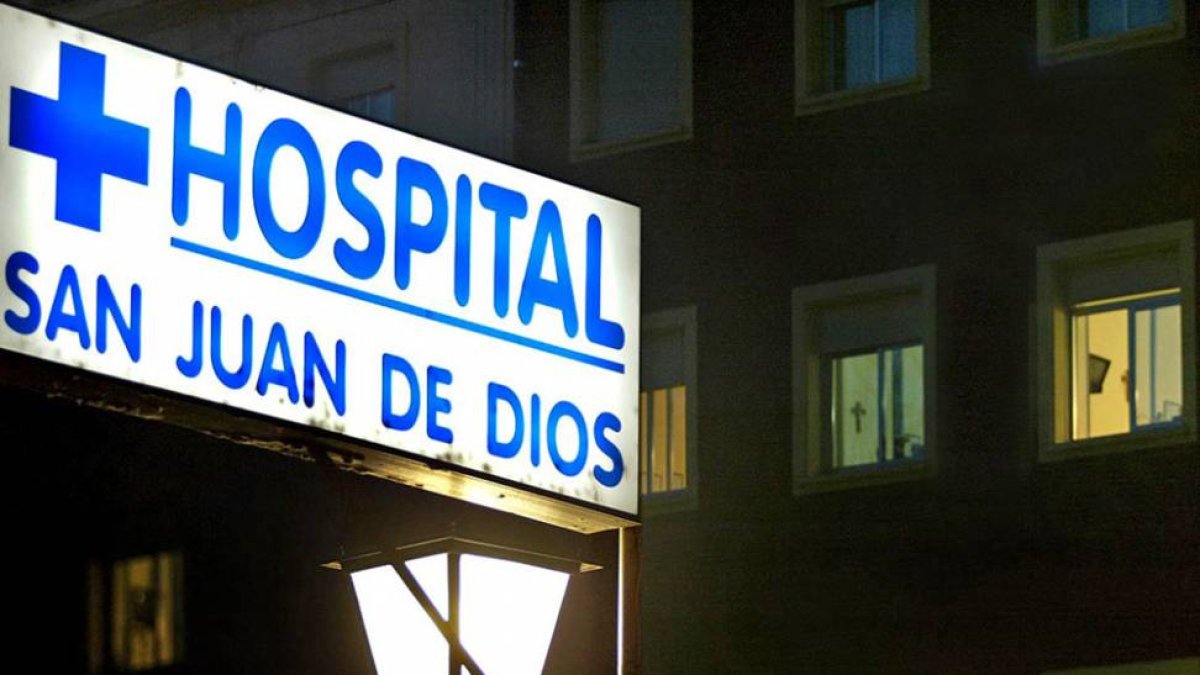 El Hospital San Juan de Dios es uno de los adjudicatarios para realizar rehabilitación ambulatoria.-ISRAEL L. MURILLO