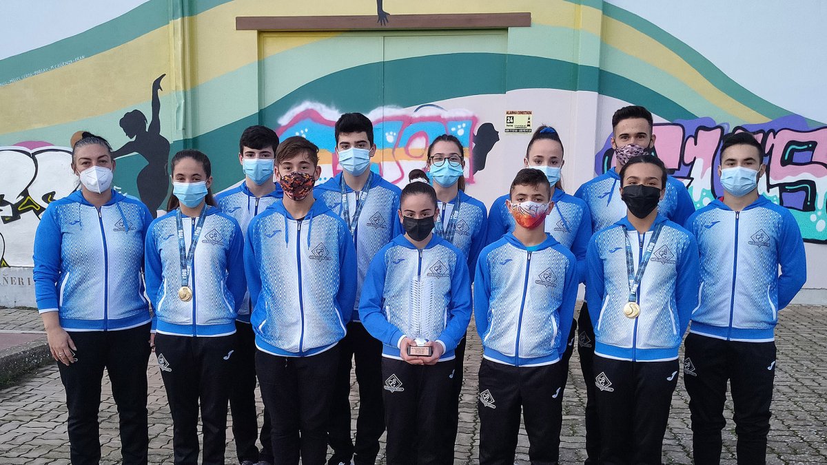 Equipo Élite del Club Gimnasia Burgos que participó en el Nacional. ECB