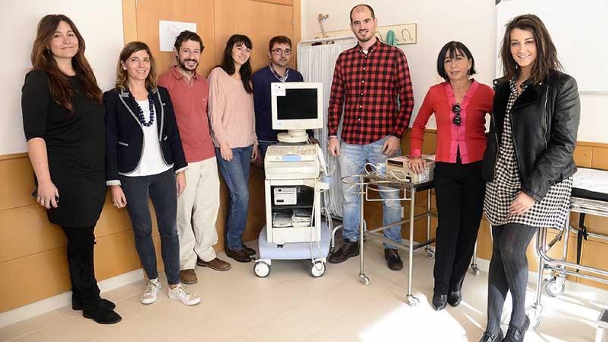 Equipo de la Asociación de Autismo y de Servicio de Urgencias del Hospital de Burgos que ha desarrollado la guía.-ICAL