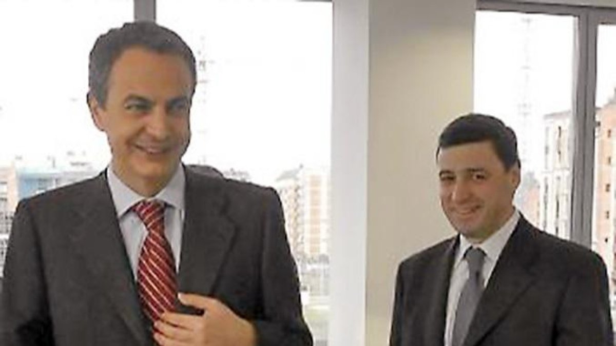 Zapatero y Enrique Martínez, en la visita del presidente a la obra Inteco.-E. M.