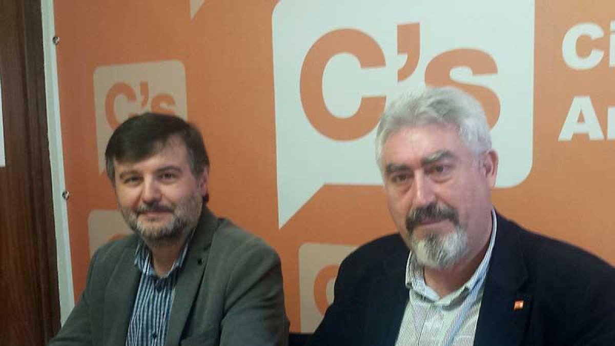 José Ignacio Delgado ayer junto a Francisco Martín Hontoria.-L. VELÁZQUEZ