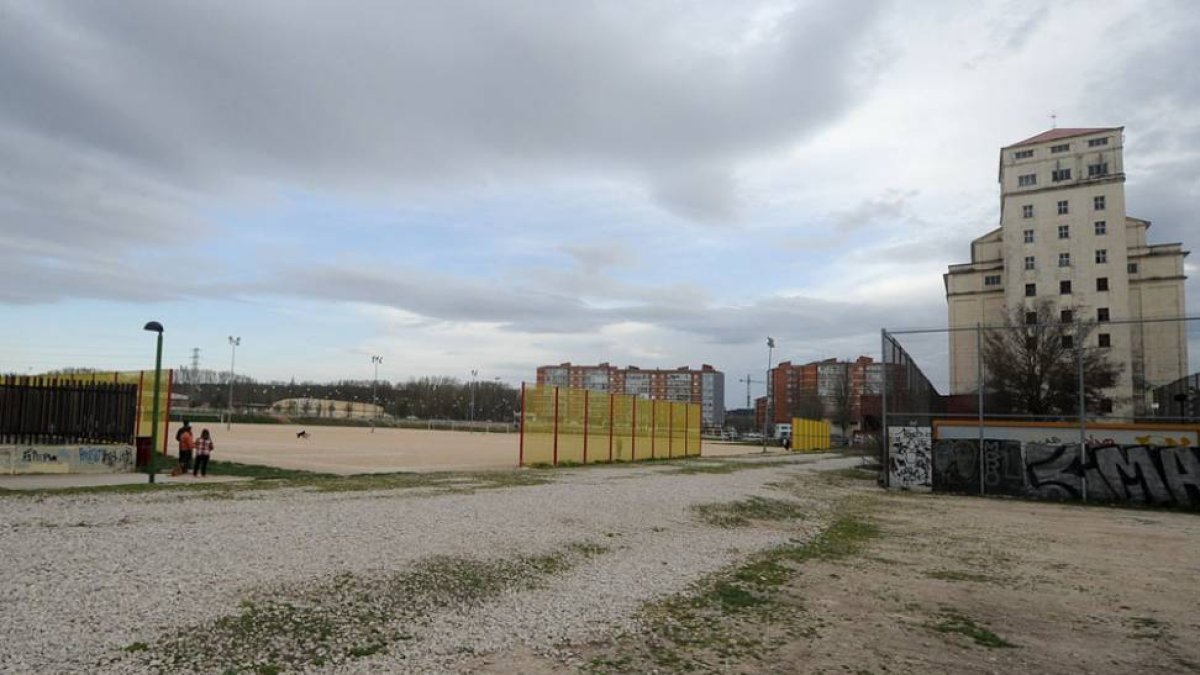 El barrio de Capiscol contará con un nuevo complejo deportivo.-ISRAEL L. MURILLO