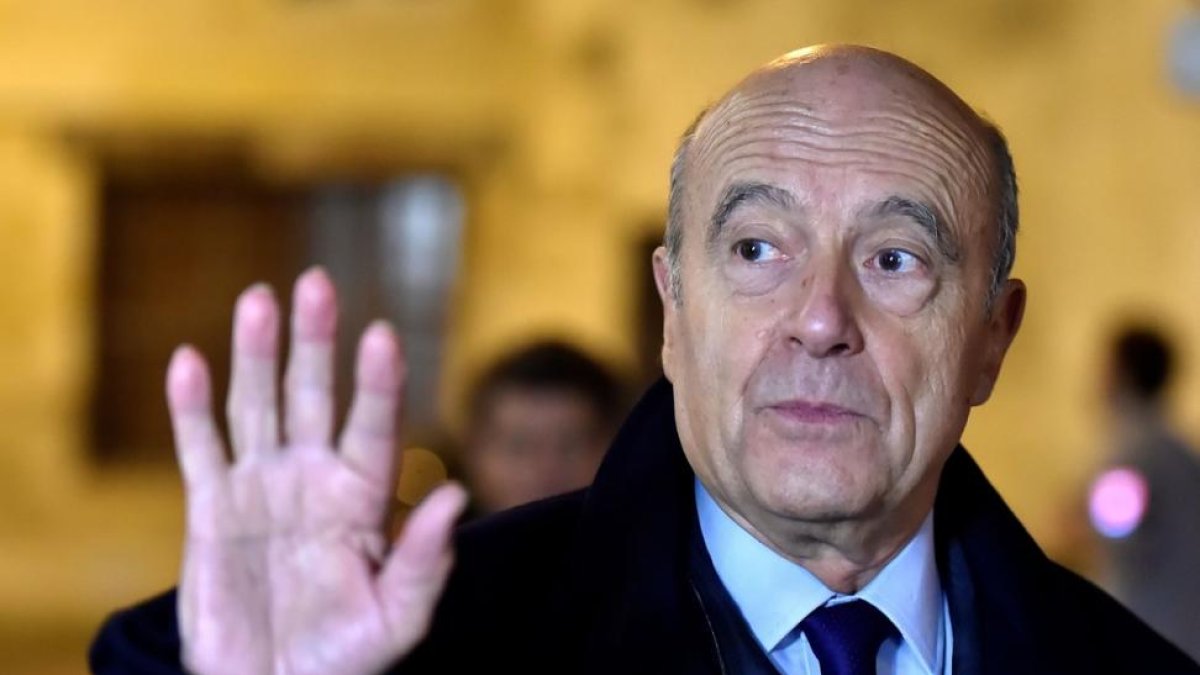 Alain Juppe, posible relevo de Fillon.-GEORGES GOBET