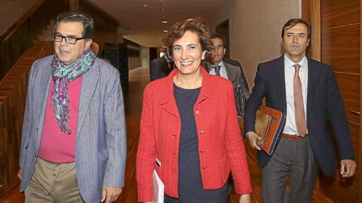 La consejera de Cultura, García Cirac, junto a José Rodríguez y Javier Ramírez-Ical