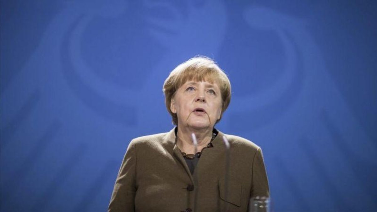 La cancillera alemana, Angela Merkel, antes de una rueda de prensa en Berlín.-MICHAEL KAPPELER