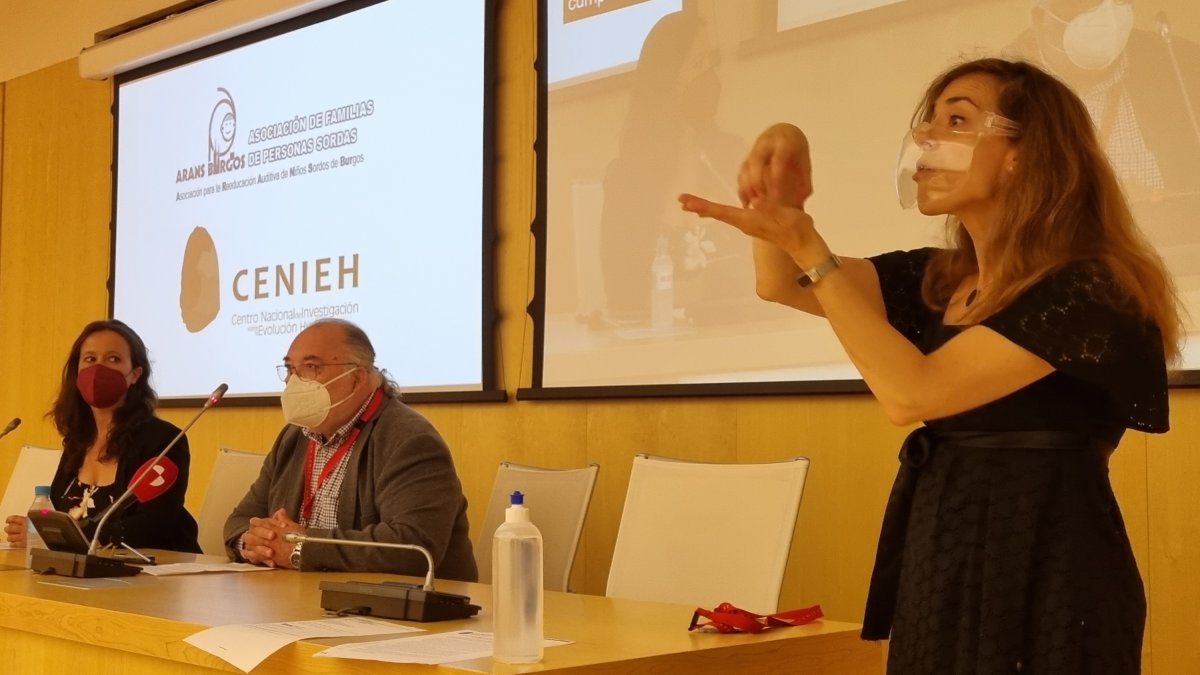 Imagen de la presentación del acuerdo. CENIEH