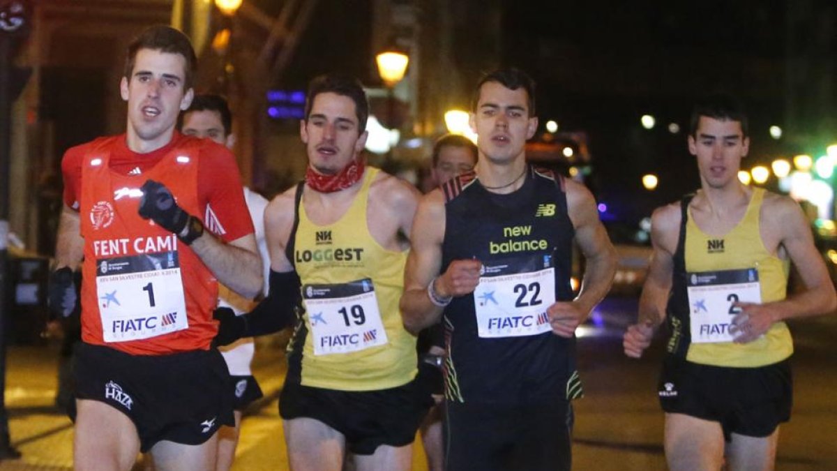 Dani Arce (dorsal 22), ganador en 2014, ya ha confirmado su presencia en la San Silvestre Cidiana-Raúl G. Ochoa