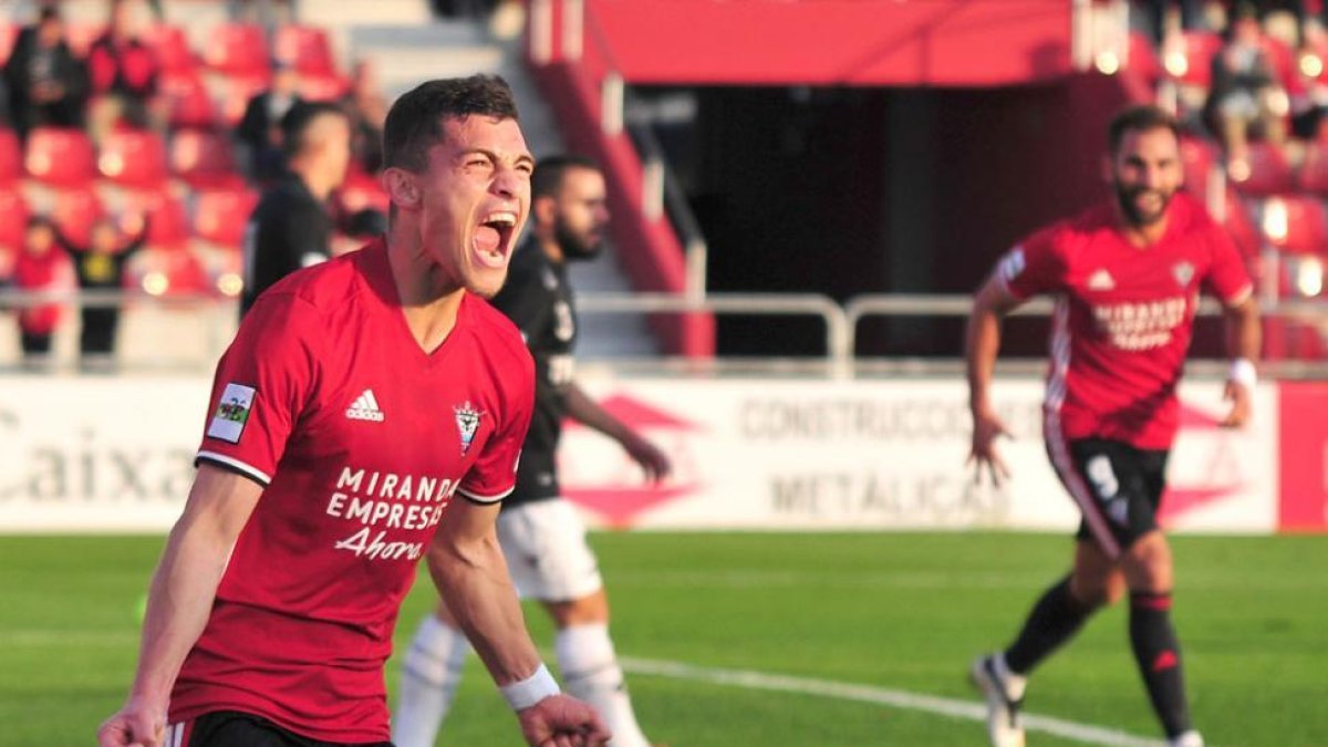 Yanis regresa tras superar su lesión.-JOSÉ ESTEBAN EGURROLA